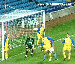Wanderers defend against Villa at Villa Park